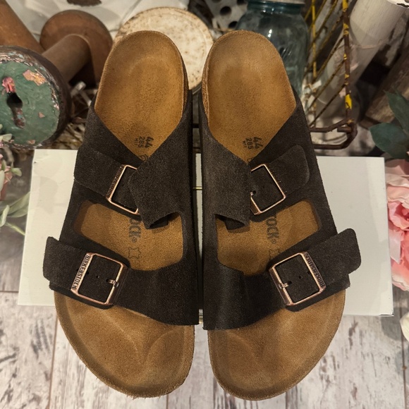 BIRKENSTOCK ARIZONA SANDAL | MOCHA Brown SUEDE Leather | 44 | Worn ONCE Inside! - Picture 1 of 7